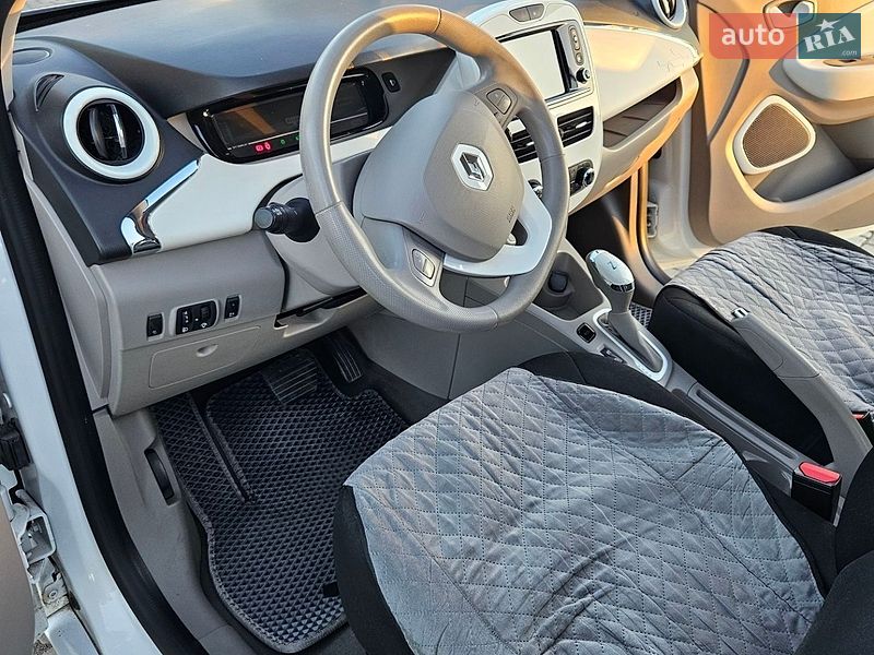 Хэтчбек Renault Zoe 2016 в Ровно