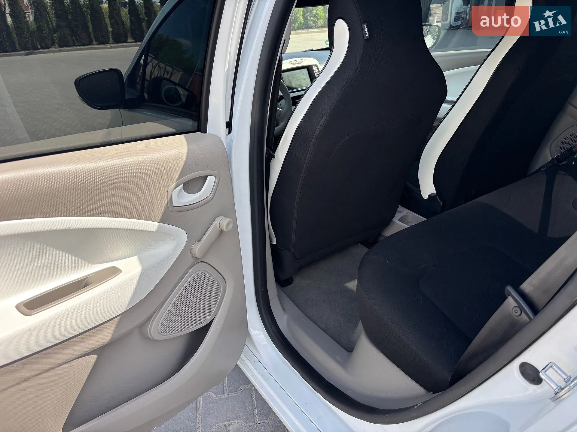 2018 Renault ZOE - мініатюра 9