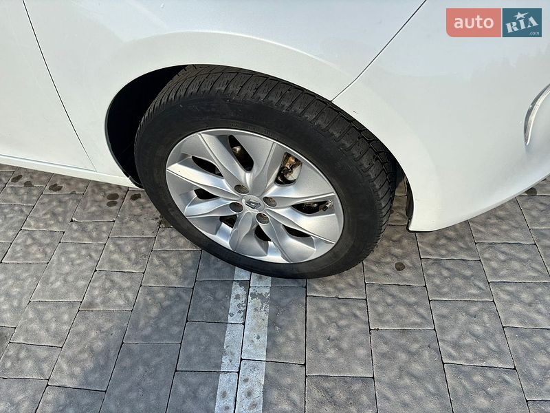 Хэтчбек Renault Zoe 2017 в Мостиске