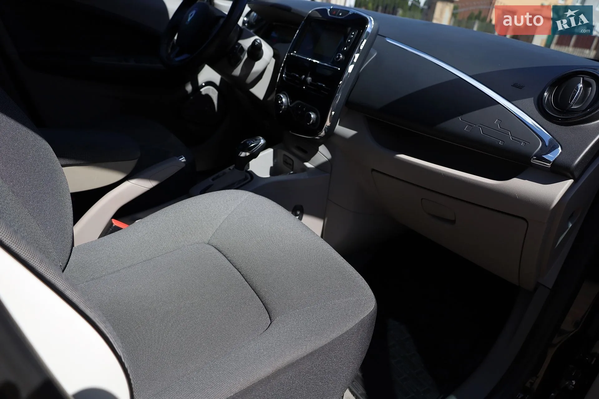 2015 Renault ZOE - мініатюра 39