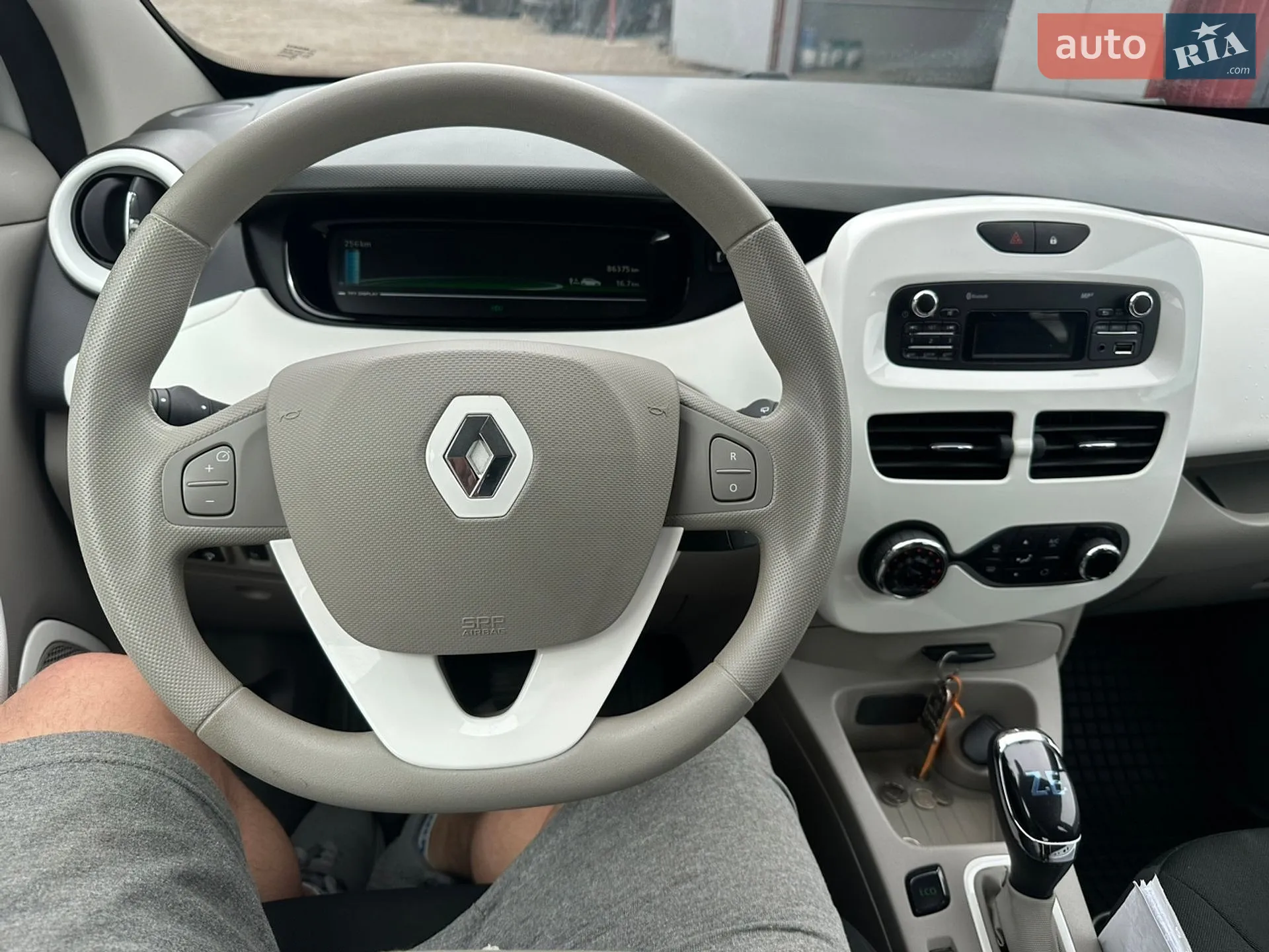 2017 Renault ZOE - мініатюра 14