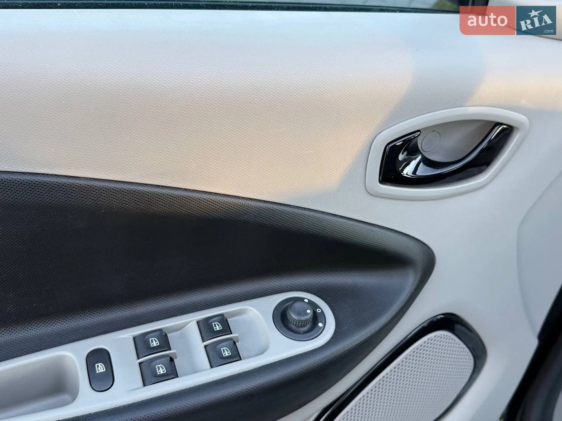 2014 Renault ZOE - мініатюра 44