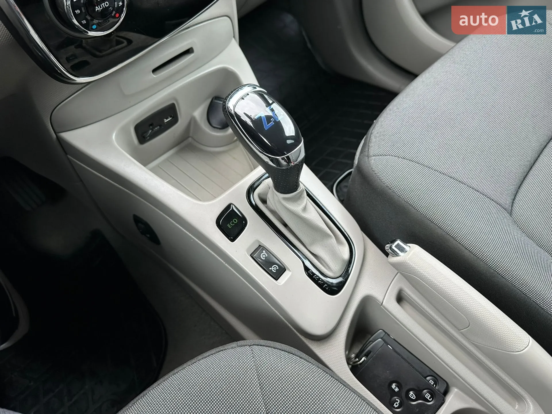 2015 Renault ZOE - мініатюра 59