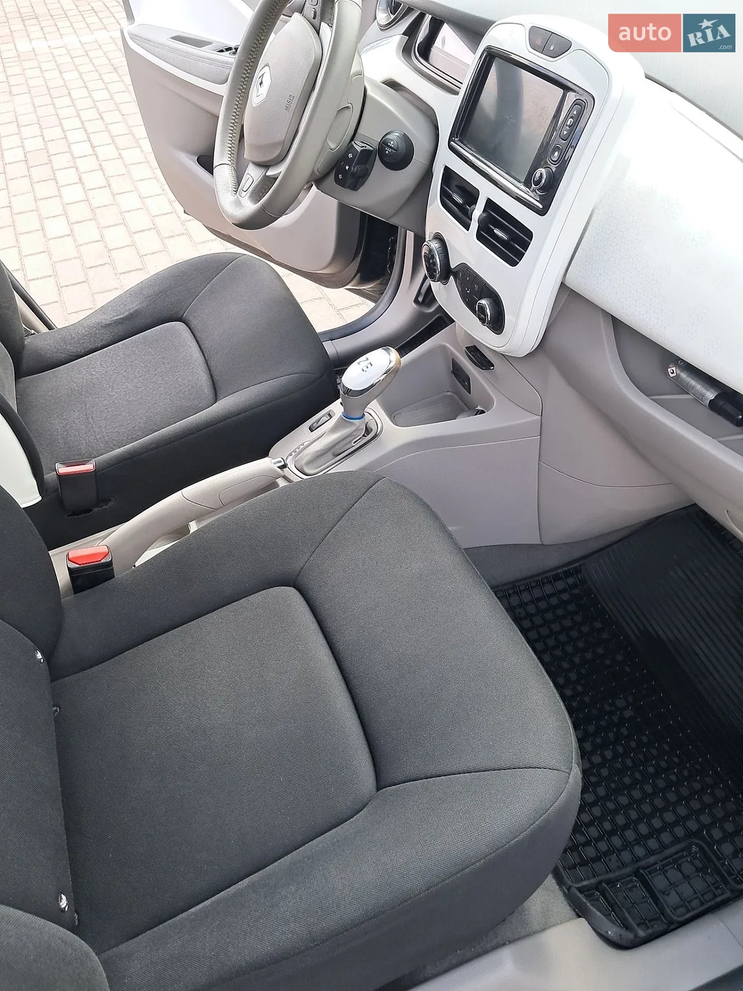 2017 Renault ZOE - мініатюра 25