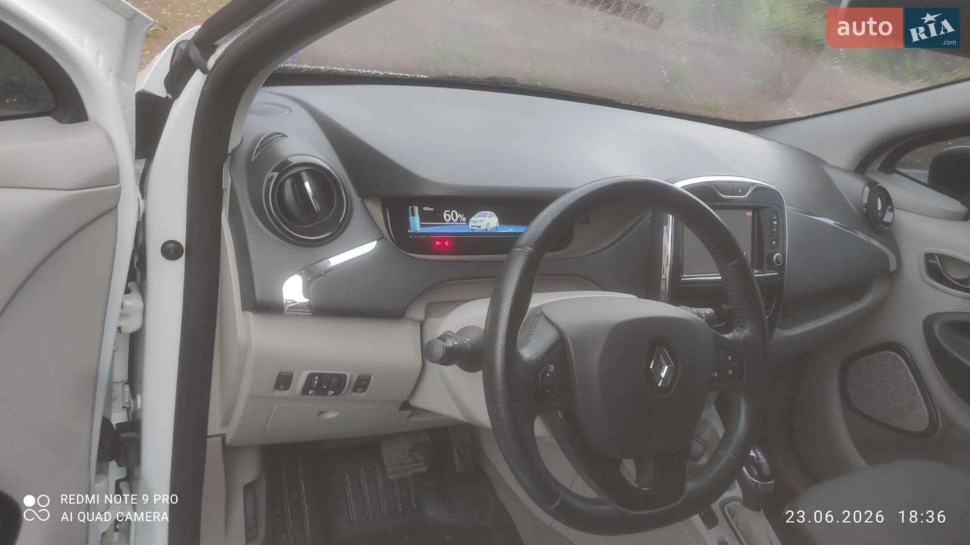 2015 Renault ZOE - мініатюра 13