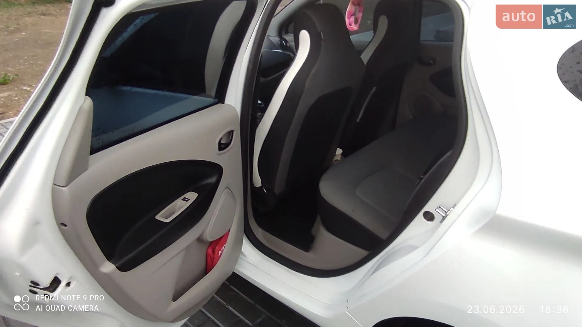 2015 Renault ZOE - мініатюра 19