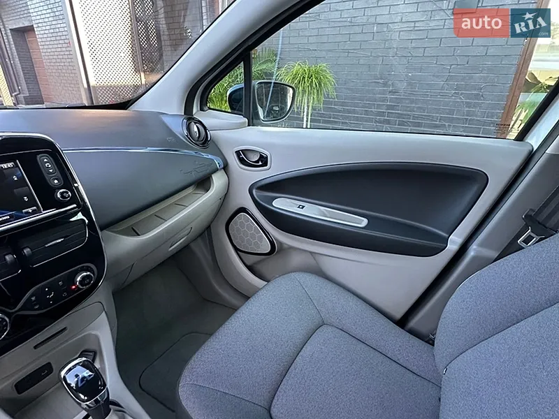 Renault Zoe 2013 VIN VF1AGVYA149167828 фото оголошення 19 з 58