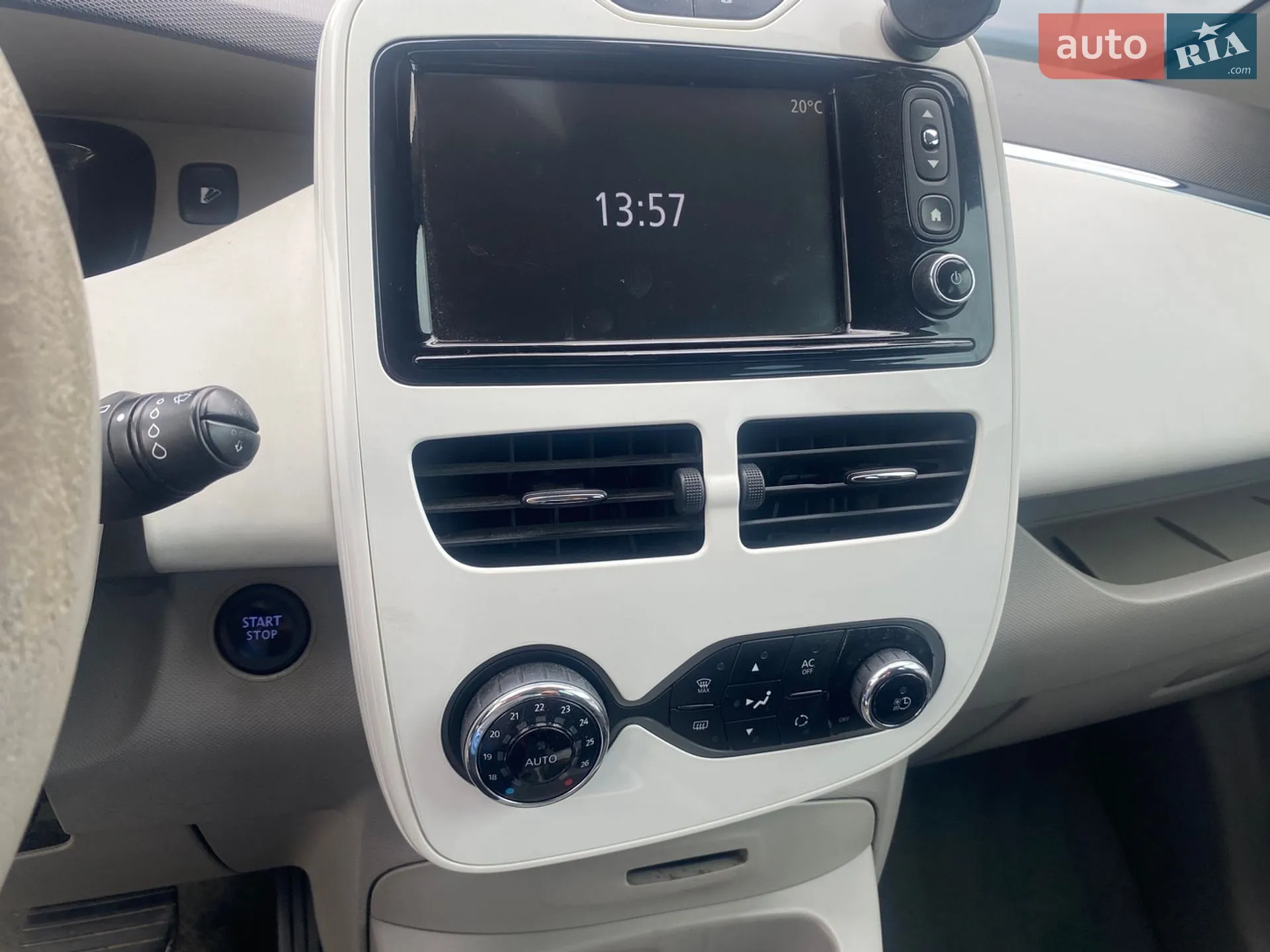2015 Renault ZOE - мініатюра 20