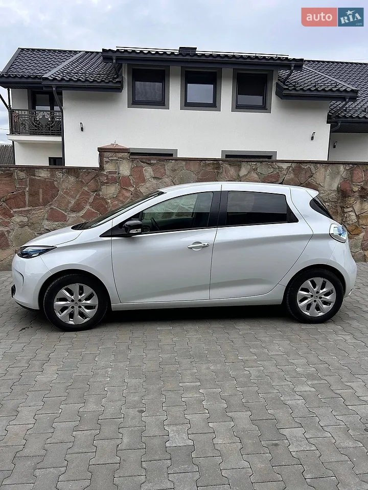 2017 Renault ZOE - мініатюра 24