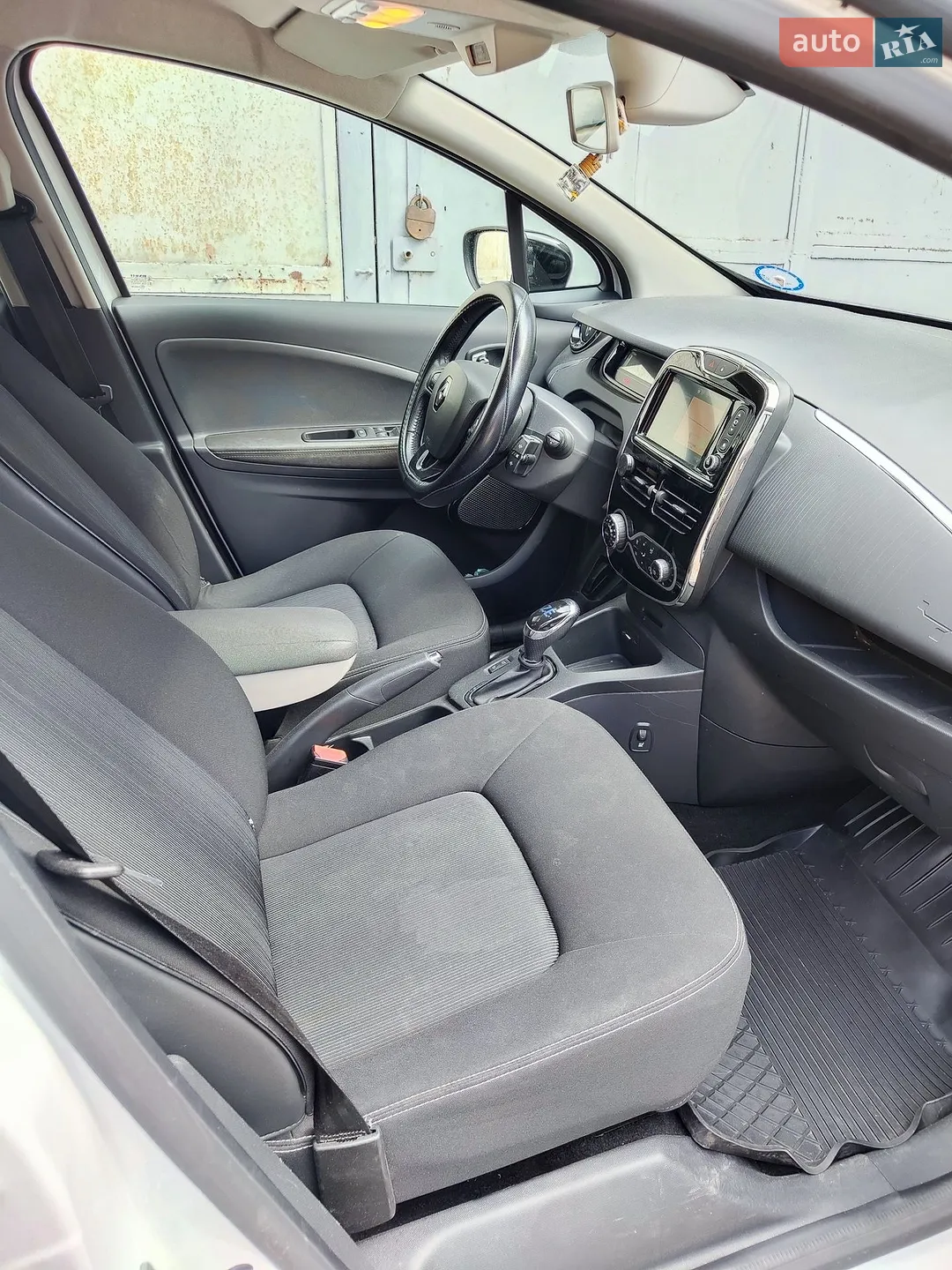 2017 Renault ZOE - мініатюра 14