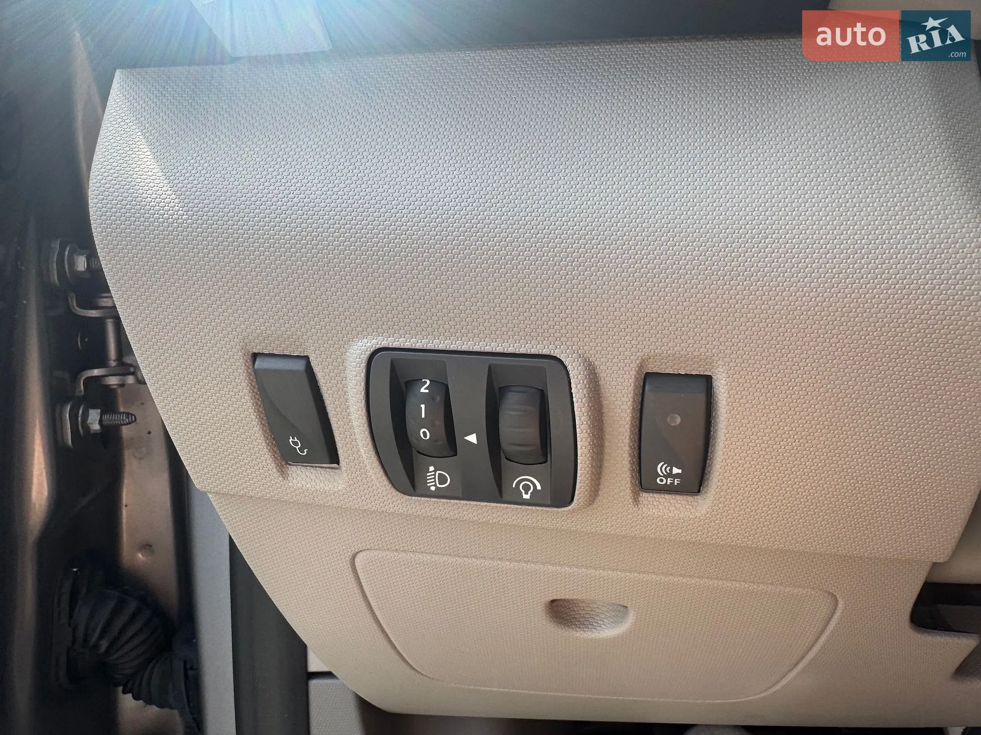 2016 Renault ZOE - мініатюра 13