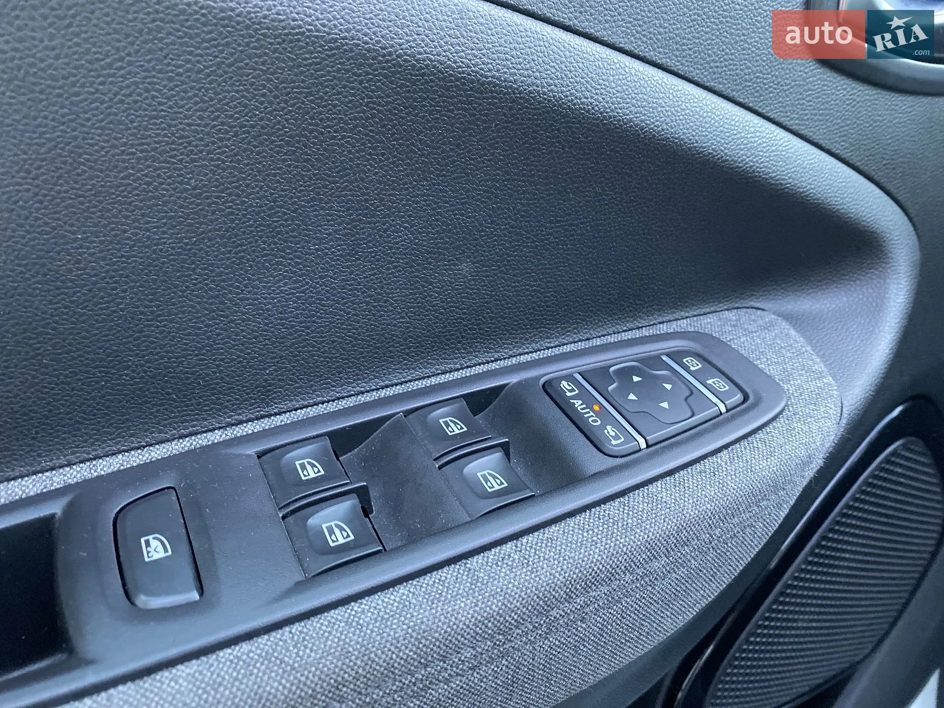 2019 Renault ZOE - мініатюра 20