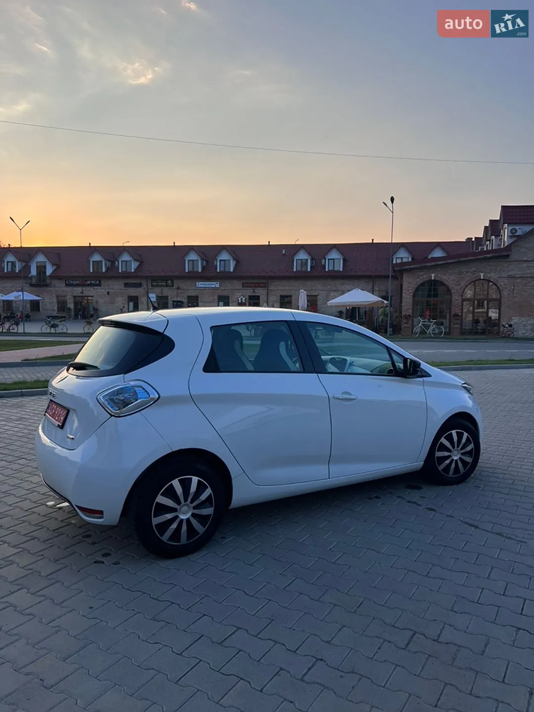 2017 Renault ZOE - мініатюра 10