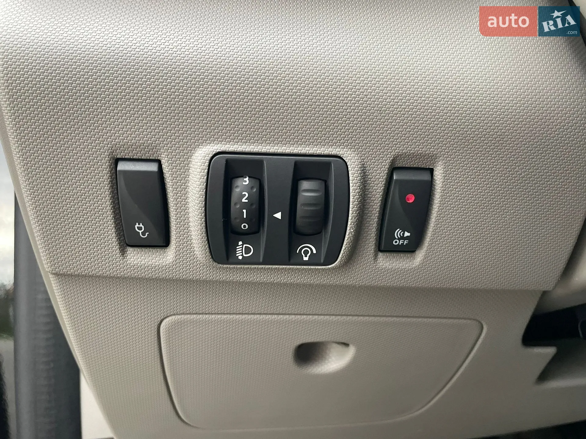 2016 Renault ZOE - мініатюра 28