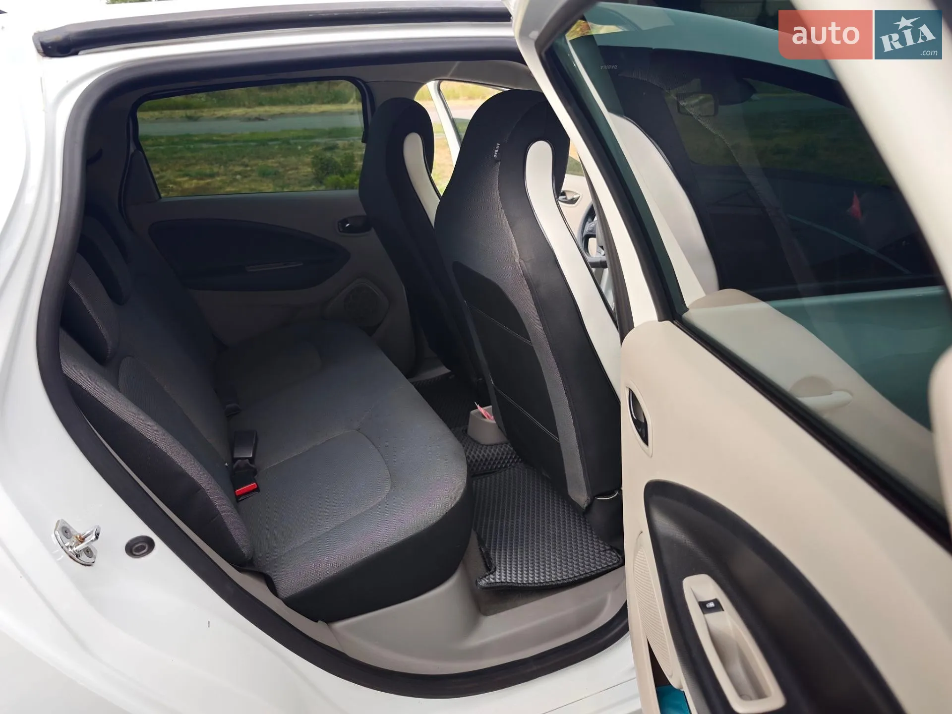 2016 Renault ZOE - мініатюра 10