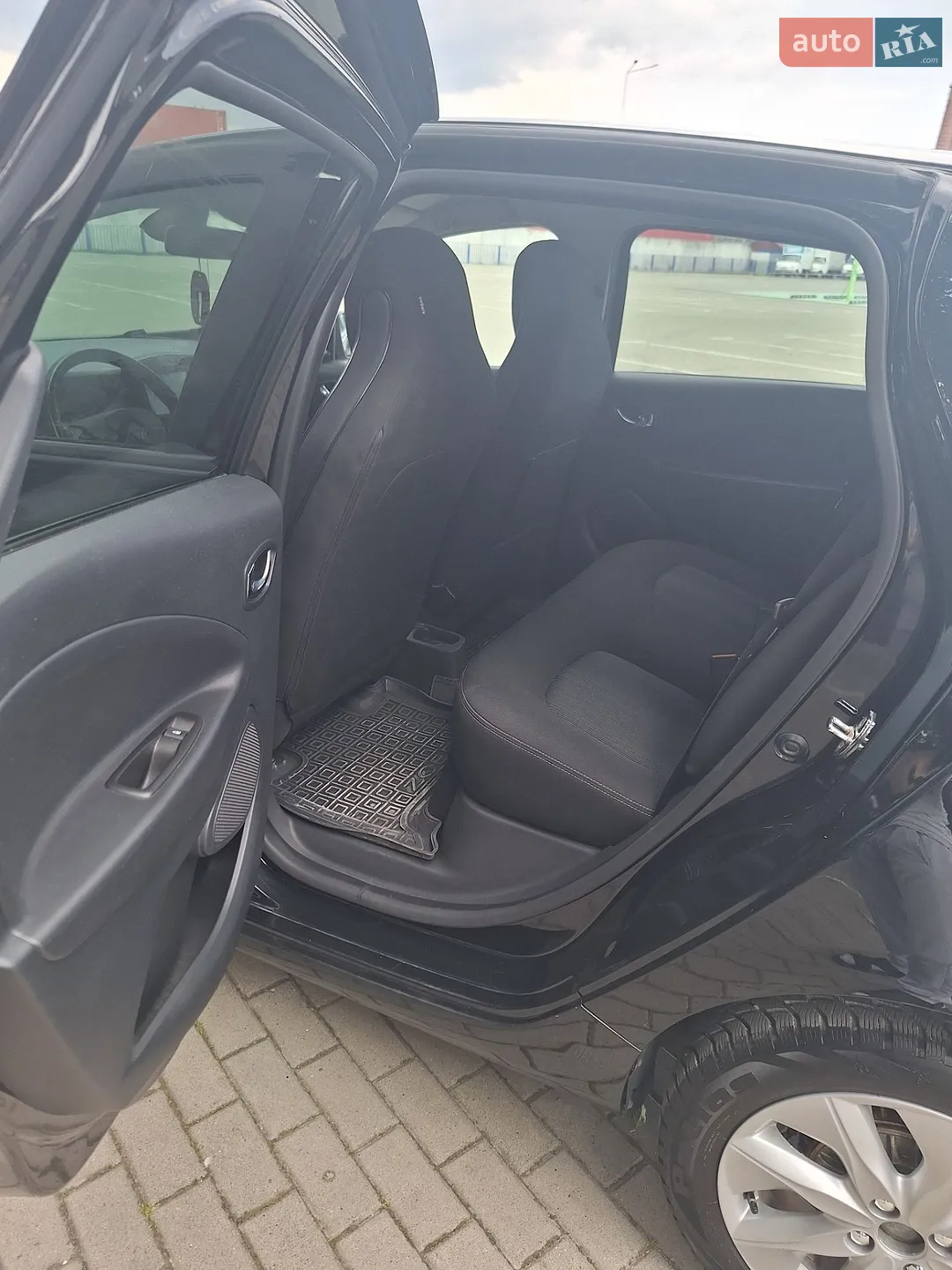 2017 Renault ZOE - мініатюра 13