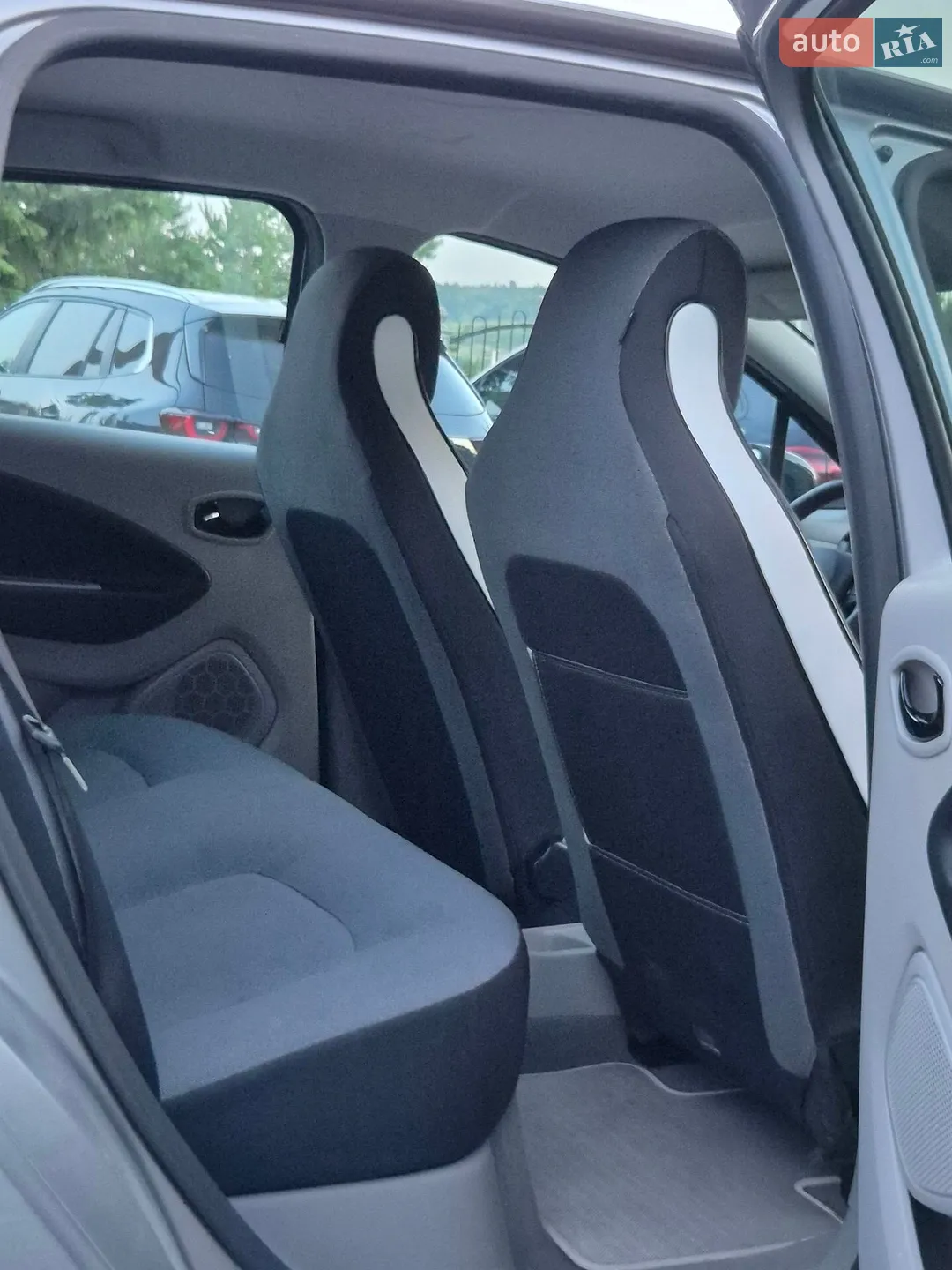 2015 Renault ZOE - мініатюра 12