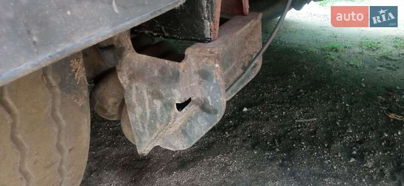 Зерновоз - полуприцеп Renders HQ 2001 в Бобринце