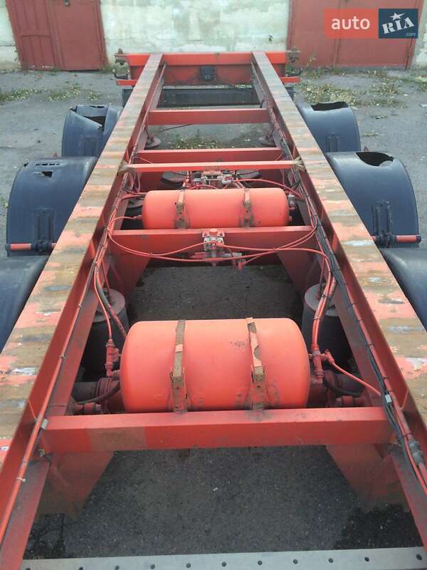 Контейнеровоз полуприцеп Renders SAF 1999 в Одессе