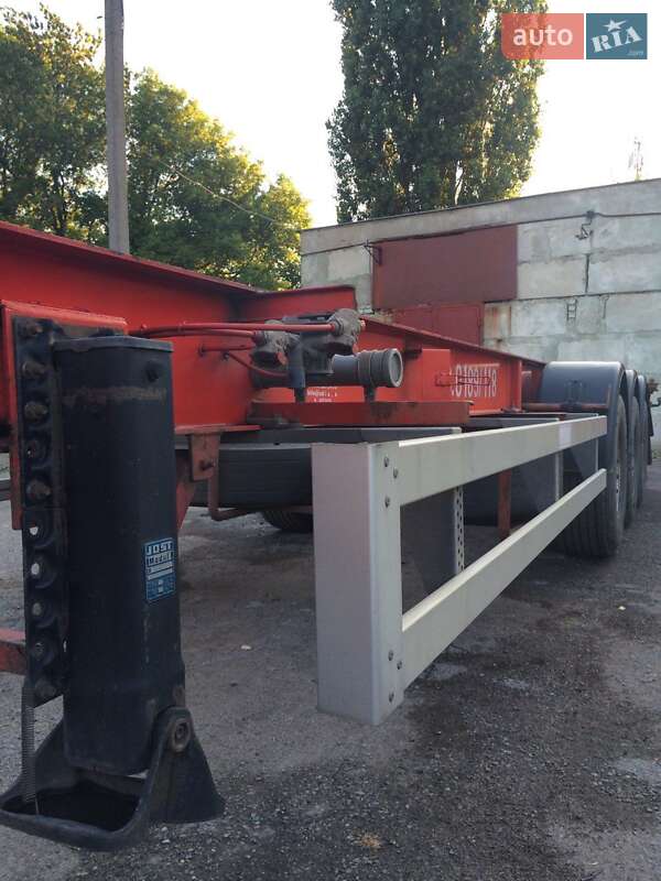 Контейнеровоз полуприцеп Renders SAF 1999 в Одессе