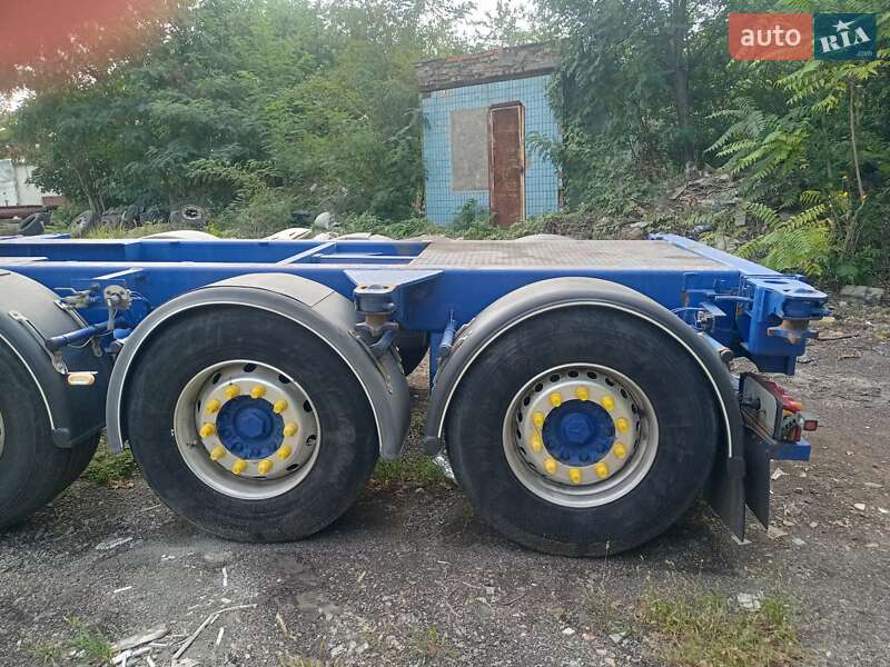 Контейнеровоз полуприцеп Renders SAF 2001 в Одессе