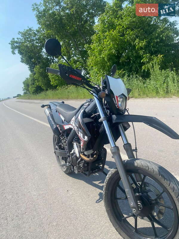 Грузовые мотороллеры, мотоциклы, скутеры, мопеды Rieju MRT 2022 в Черновцах