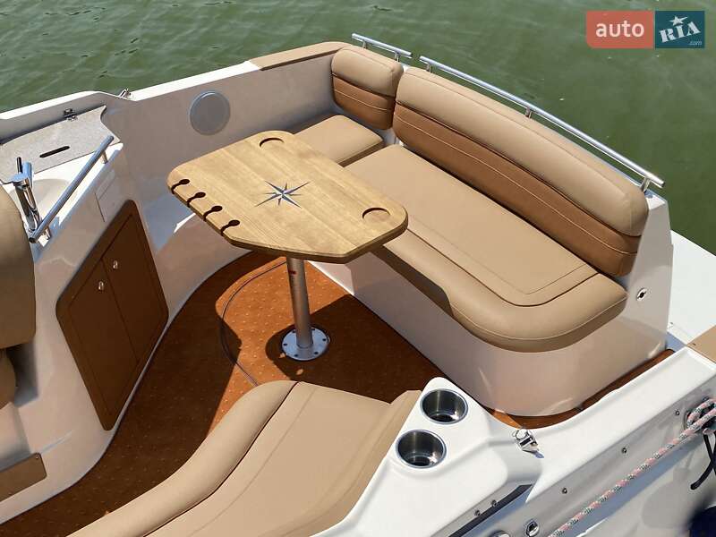 Катер Rinker 250 2006 в Белгороде-Днестровском