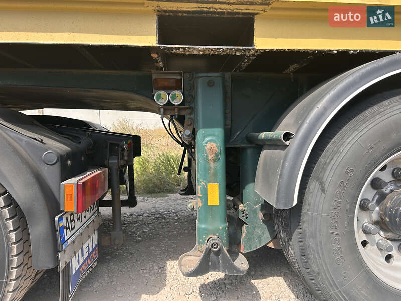 Контейнеровоз напівпричіп Rinnen S-NA 1993 в Одесі