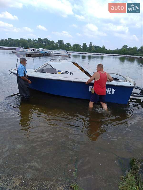 Катер Ритм М 1994 в Києві фото 22 Катер Ритм М 1994 в Києві