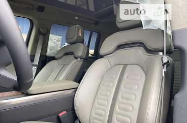 Внедорожник / Кроссовер Rivian R1S 2023 в 