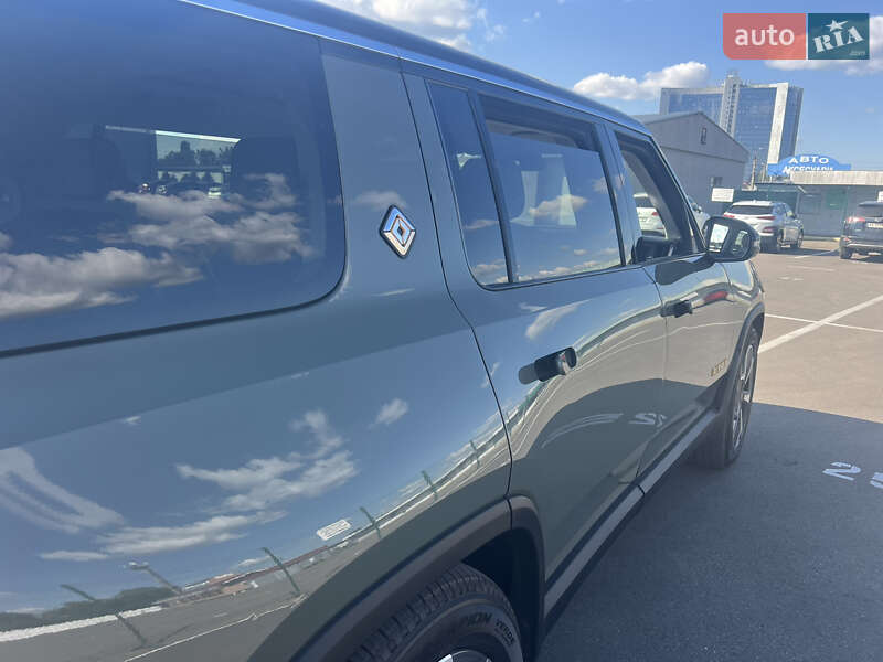 Універсал Rivian R1S 2023 в Києві