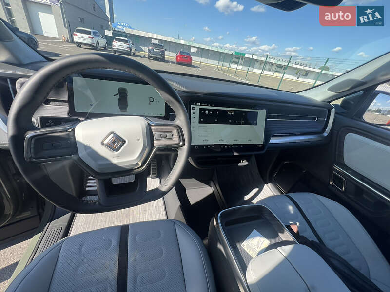 Універсал Rivian R1S 2023 в Києві