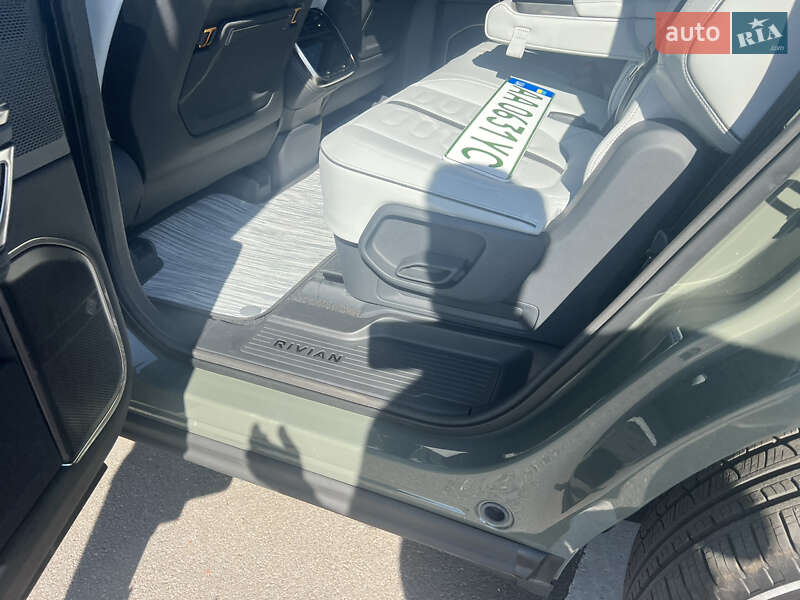Універсал Rivian R1S 2023 в Києві