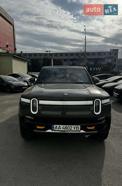 Внедорожник / Кроссовер Rivian R1S 2022 в 
