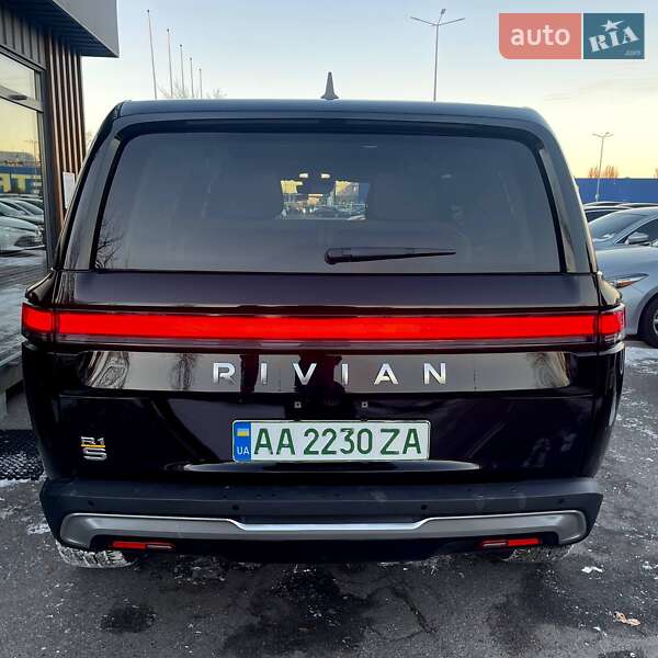 Внедорожник / Кроссовер Rivian R1S 2023 в Днепре