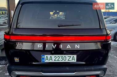 Позашляховик / Кросовер Rivian R1S 2023 в Дніпрі