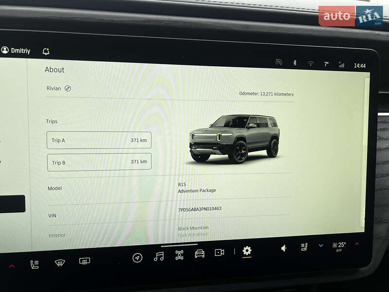 Позашляховик / Кросовер Rivian R1S 2023 в Миколаєві фото 16 Позашляховик / Кросовер Rivian R1S 2023 в Миколаєві