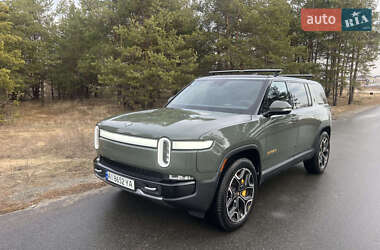 Внедорожник / Кроссовер Rivian R1S 2022 в 