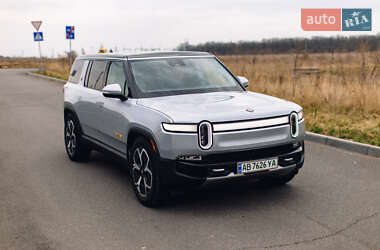 Внедорожник / Кроссовер Rivian R1S 2024 в 