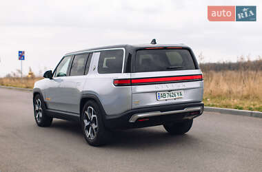 Внедорожник / Кроссовер Rivian R1S 2024 в 