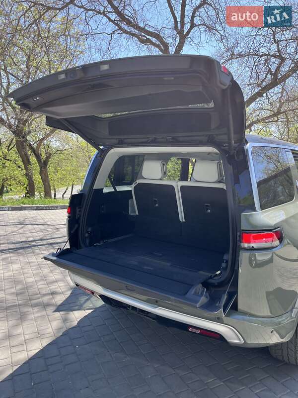 Внедорожник / Кроссовер Rivian R1S 2023 в Киеве