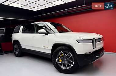 Внедорожник / Кроссовер Rivian R1S 2023 в 