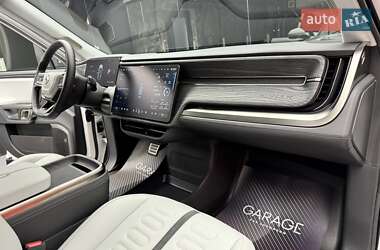Внедорожник / Кроссовер Rivian R1S 2023 в 