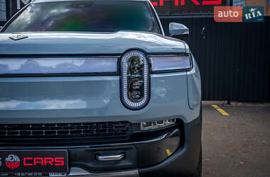 Позашляховик / Кросовер Rivian R1S 2023 в 
