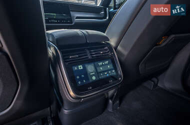 Позашляховик / Кросовер Rivian R1S 2023 в 