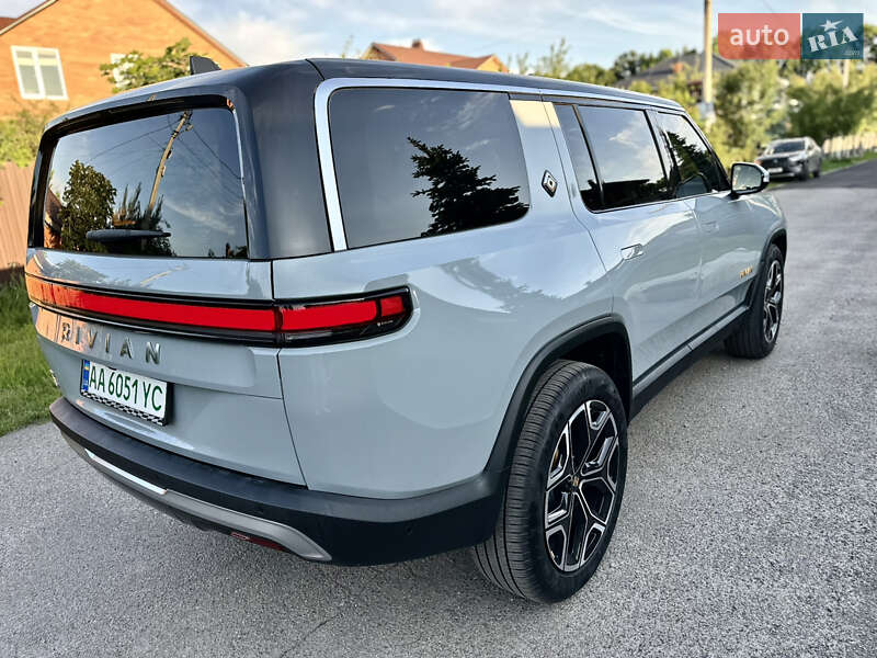 Позашляховик / Кросовер Rivian R1S 2023 в Києві