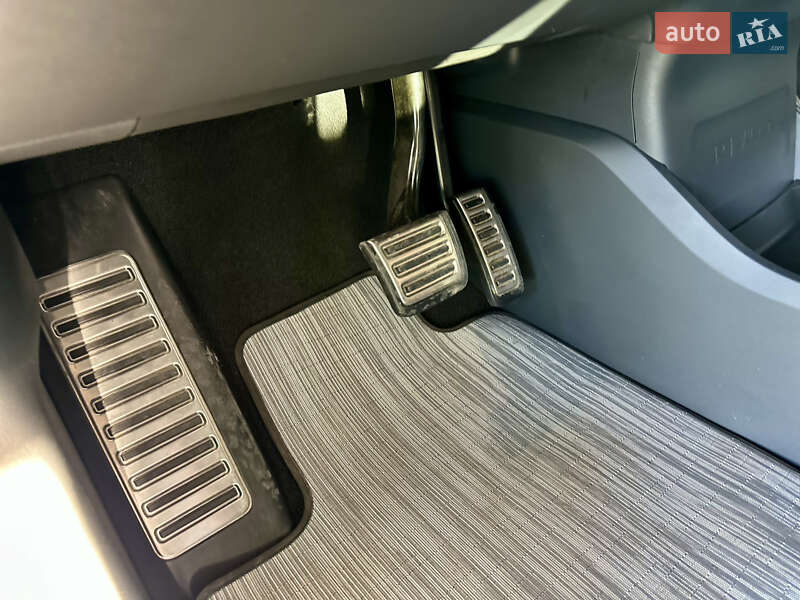 Позашляховик / Кросовер Rivian R1S 2023 в Києві