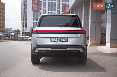 Внедорожник / Кроссовер Rivian R1S 2023 в 