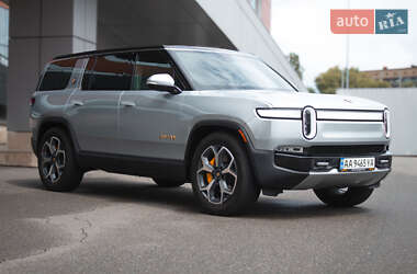 Внедорожник / Кроссовер Rivian R1S 2023 в 