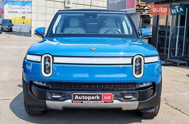 Внедорожник / Кроссовер Rivian R1S 2017 в 